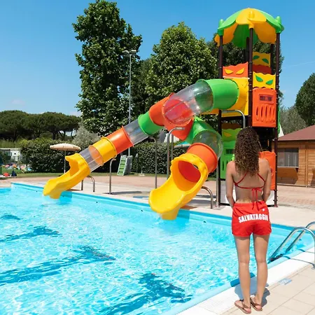 Feriehus Mobilehome Orione Fuer 5 Personen Cesenatico