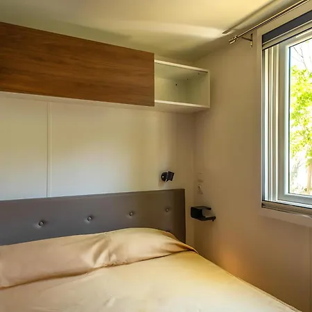 Mobilehome Orione Fuer 5 Personen בית נופש