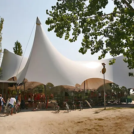 בית נופש Mobilehome Orione Fuer 5 Personen *