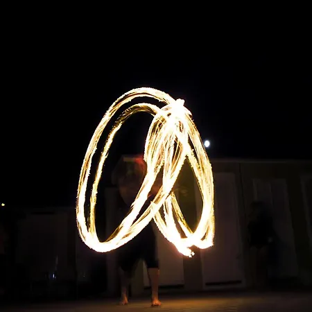 Mobilehome Orione Fuer 5 Personen בית נופש צ'סנטיקו